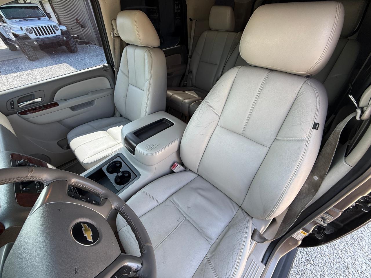 Chevrolet Tahoe LT 4WD 2012