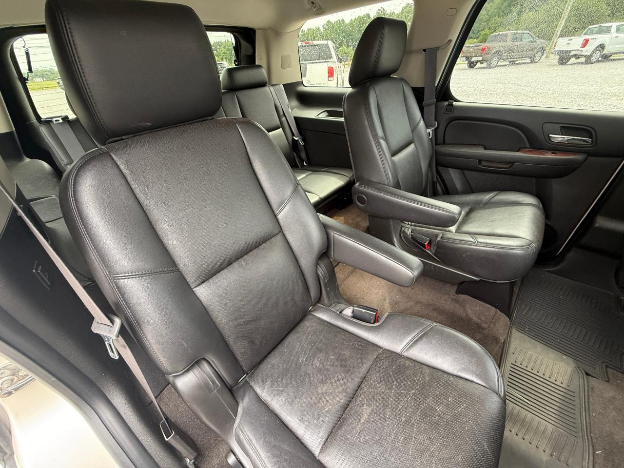 Chevrolet Tahoe LTZ 4WD 2012
