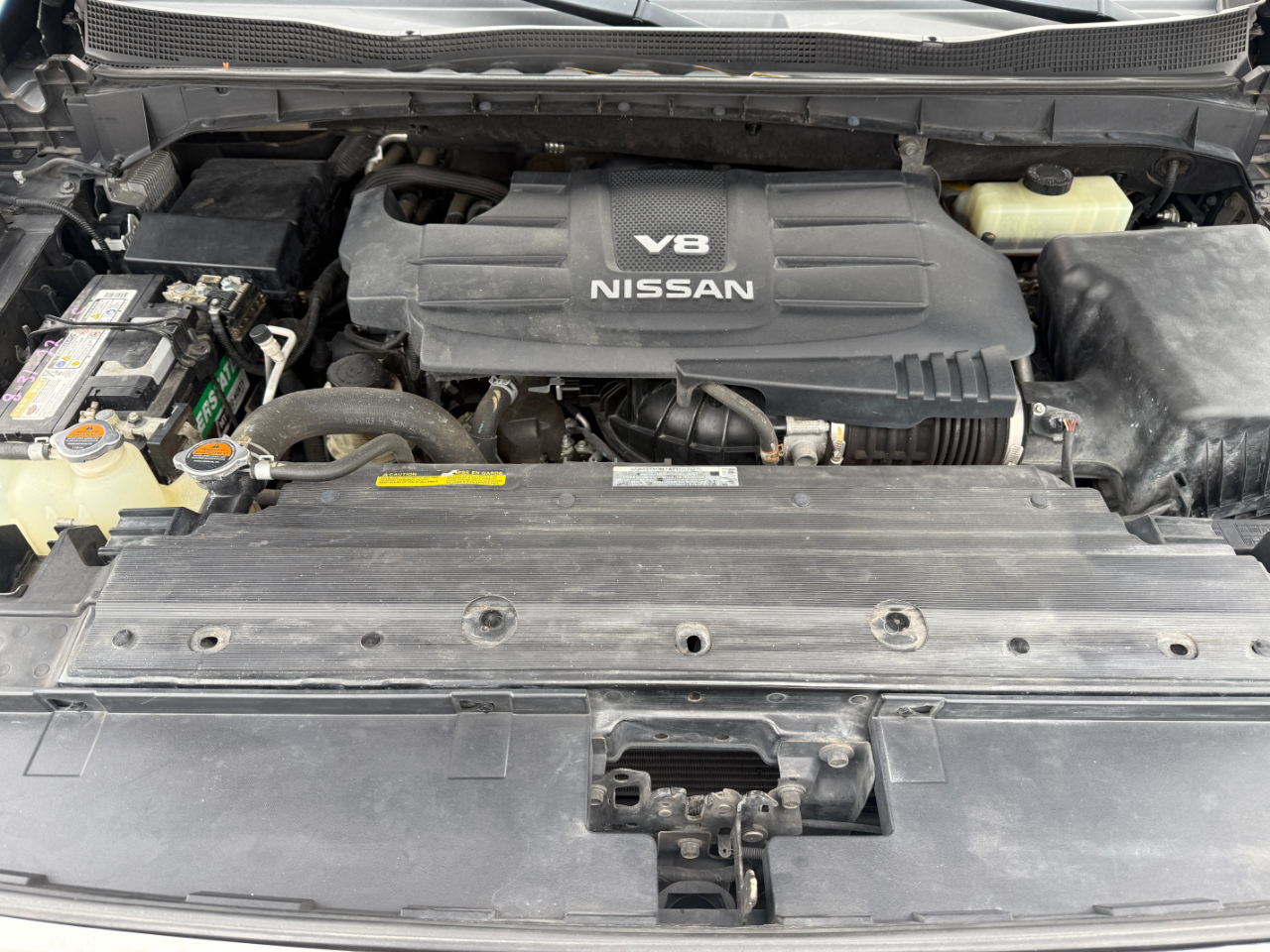 Nissan Titan Platinum Reserve Crew Cab 4WD 2017