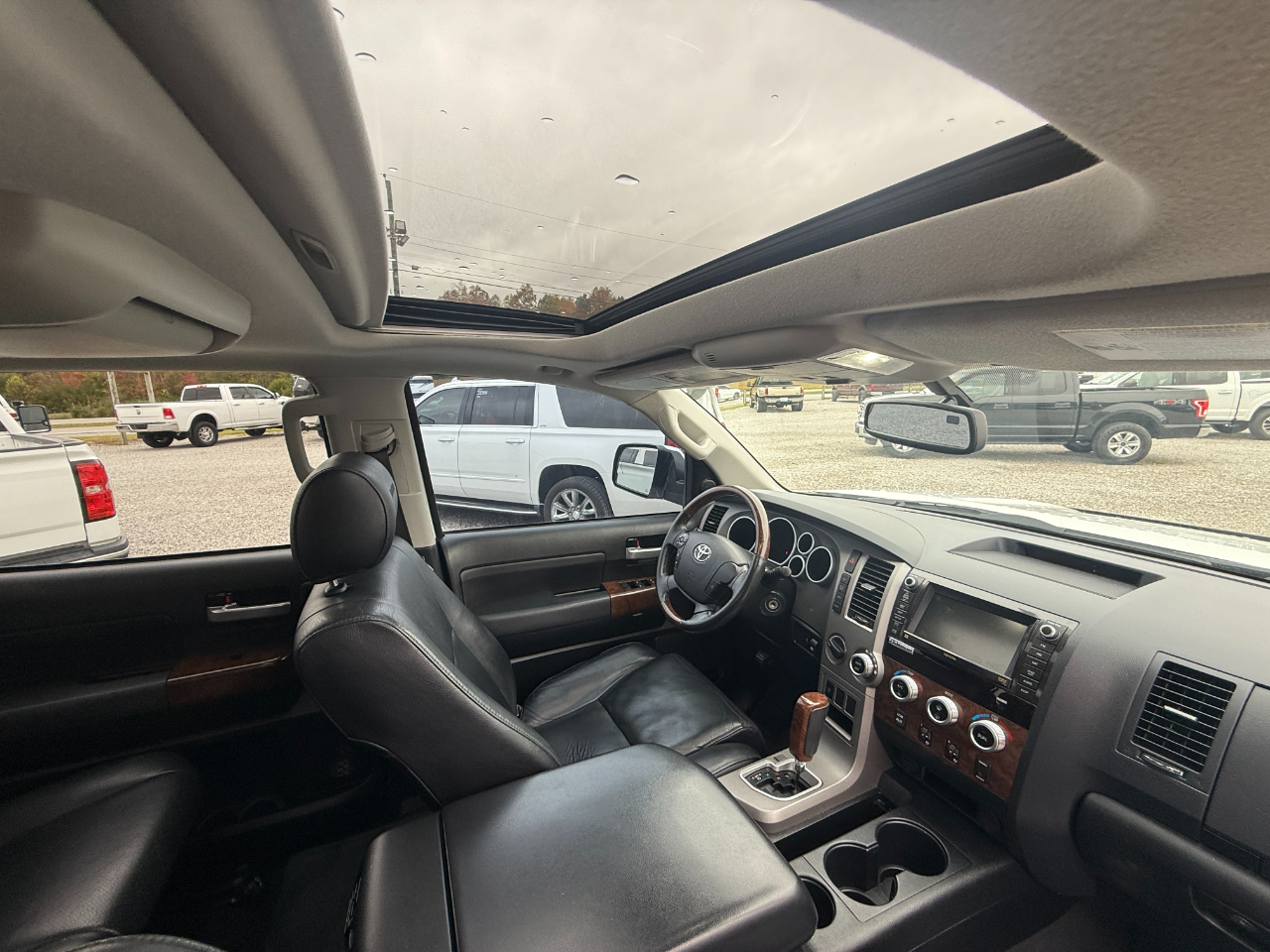 Toyota Tundra Platinum Crew Max 4WD 2012