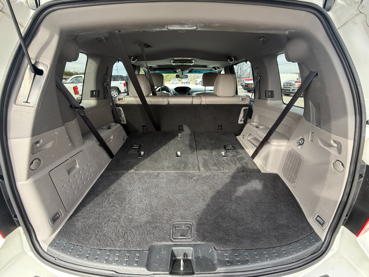 Honda Pilot Touring 4WD with DVD 2014