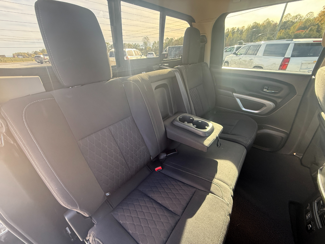 Nissan Titan SV Crew Cab 4WD 2019