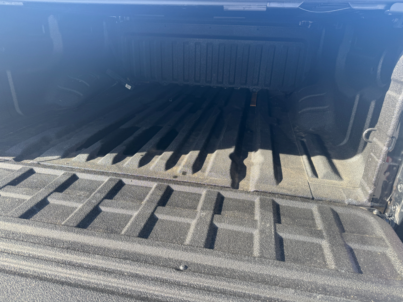 Nissan Titan SV Crew Cab 4WD 2019