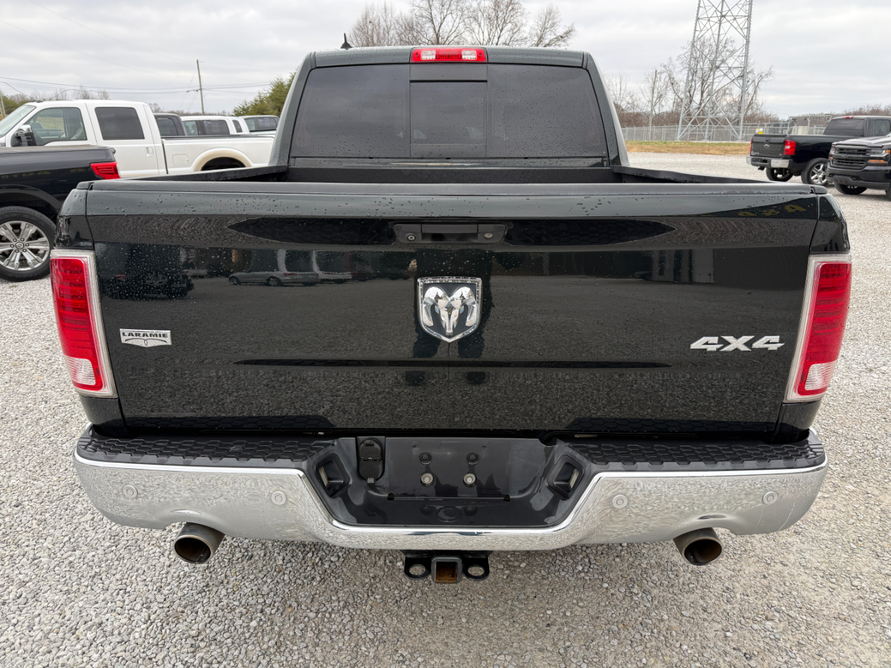 RAM 1500 Laramie Crew Cab SWB 4WD 2015