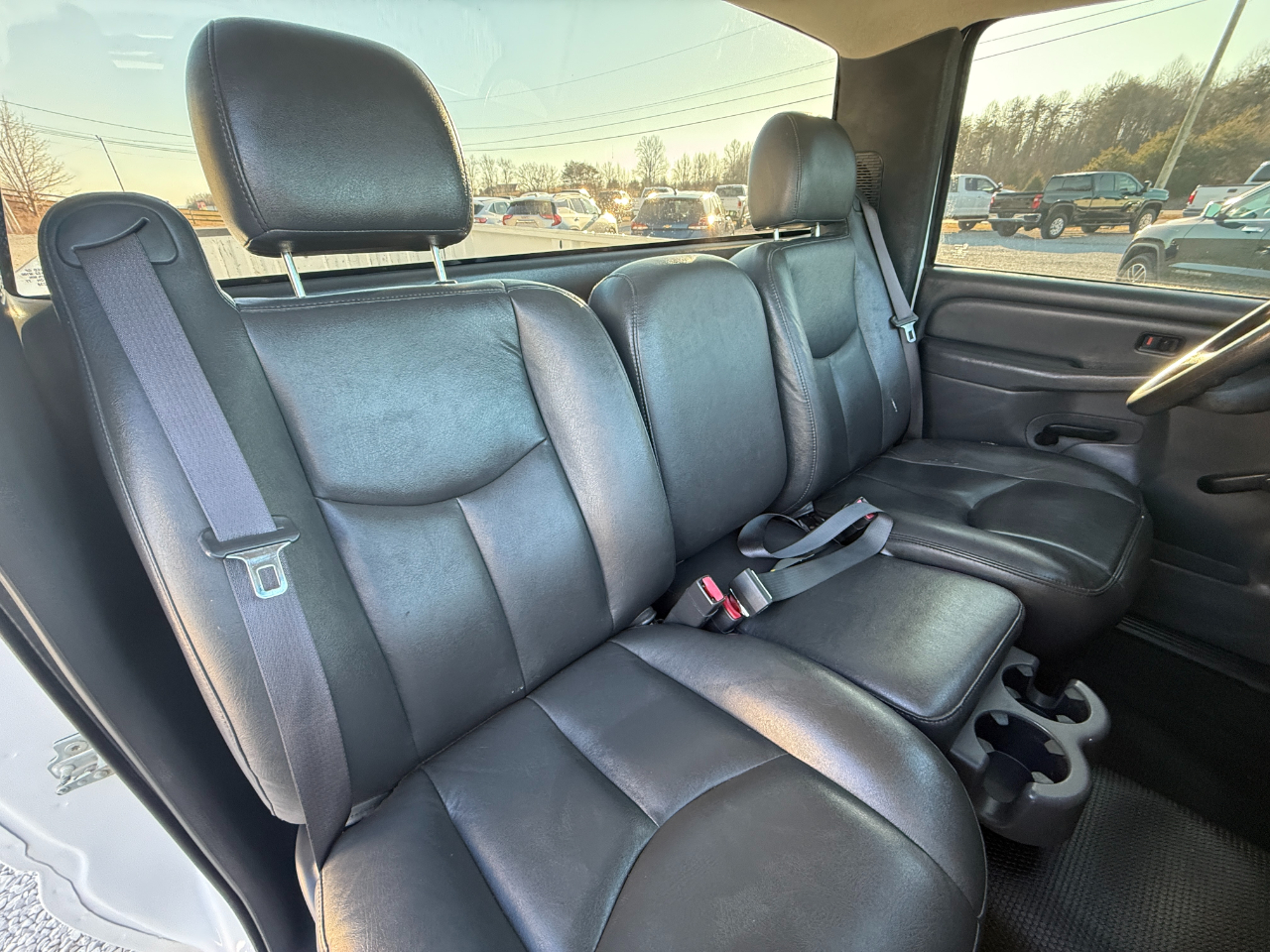 Chevrolet Silverado 2500HD Work Truck Long Bed 2WD 2005