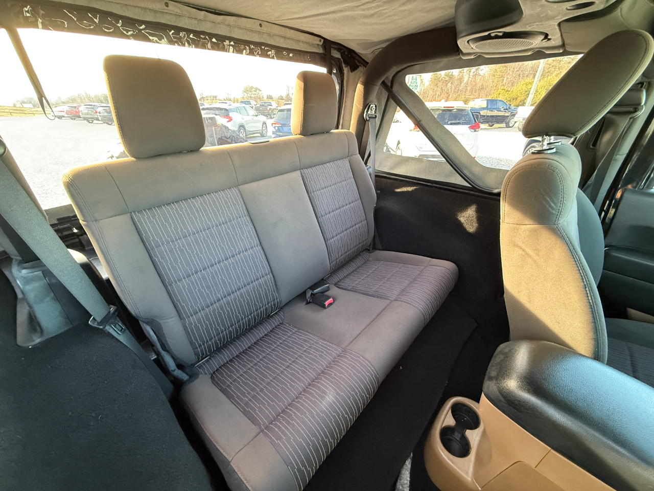 Jeep Wrangler Sahara 4WD 2012