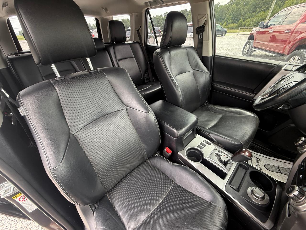 Toyota 4Runner Limited 4WD 2014