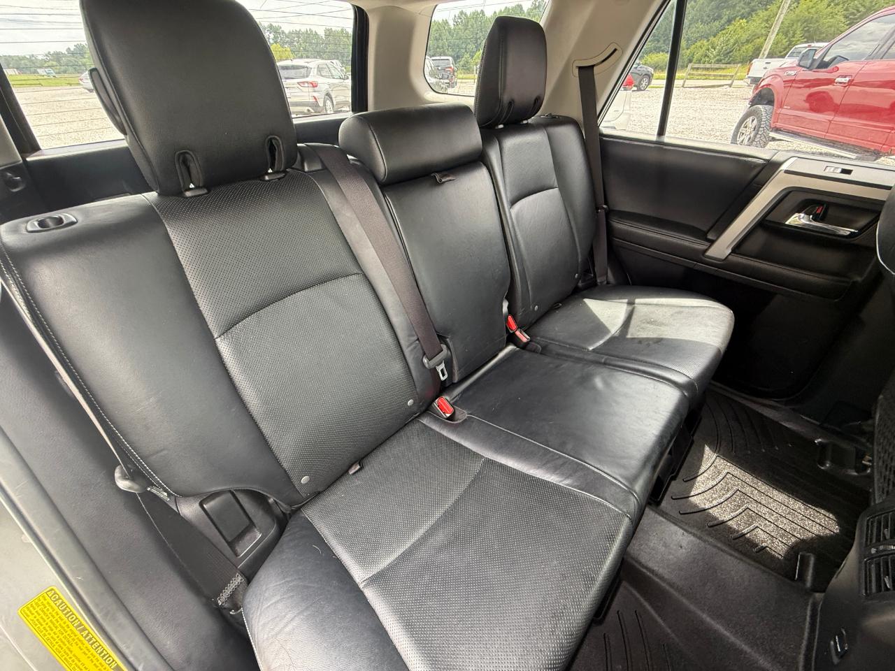 Toyota 4Runner Limited 4WD 2014