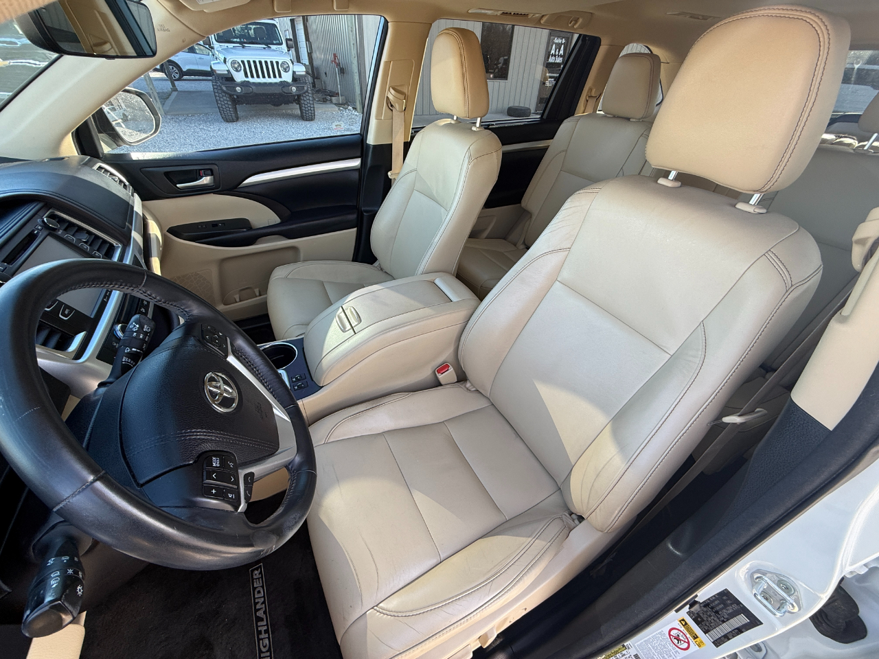 Toyota Highlander SE FWD V6 2018