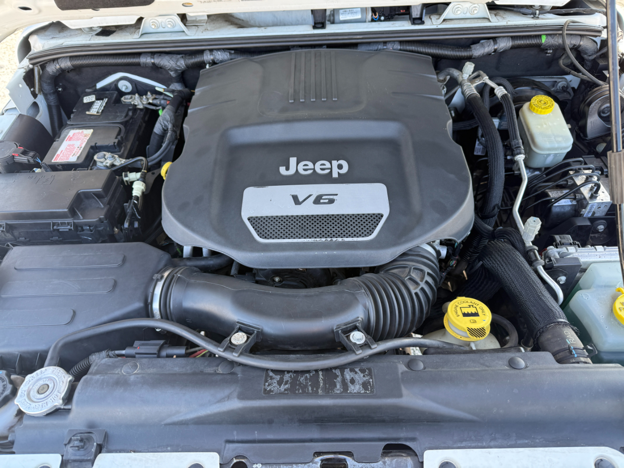 Jeep Wrangler Unlimited Sahara 4WD 2017