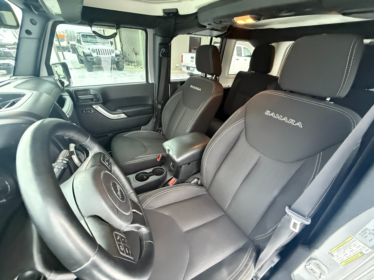 Jeep Wrangler Unlimited Sahara 4WD 2017