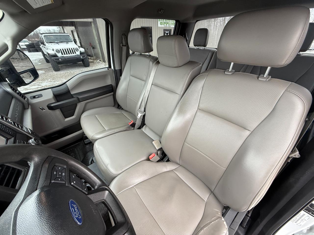 Ford F-250 SD XL Crew Cab 4WD 2019