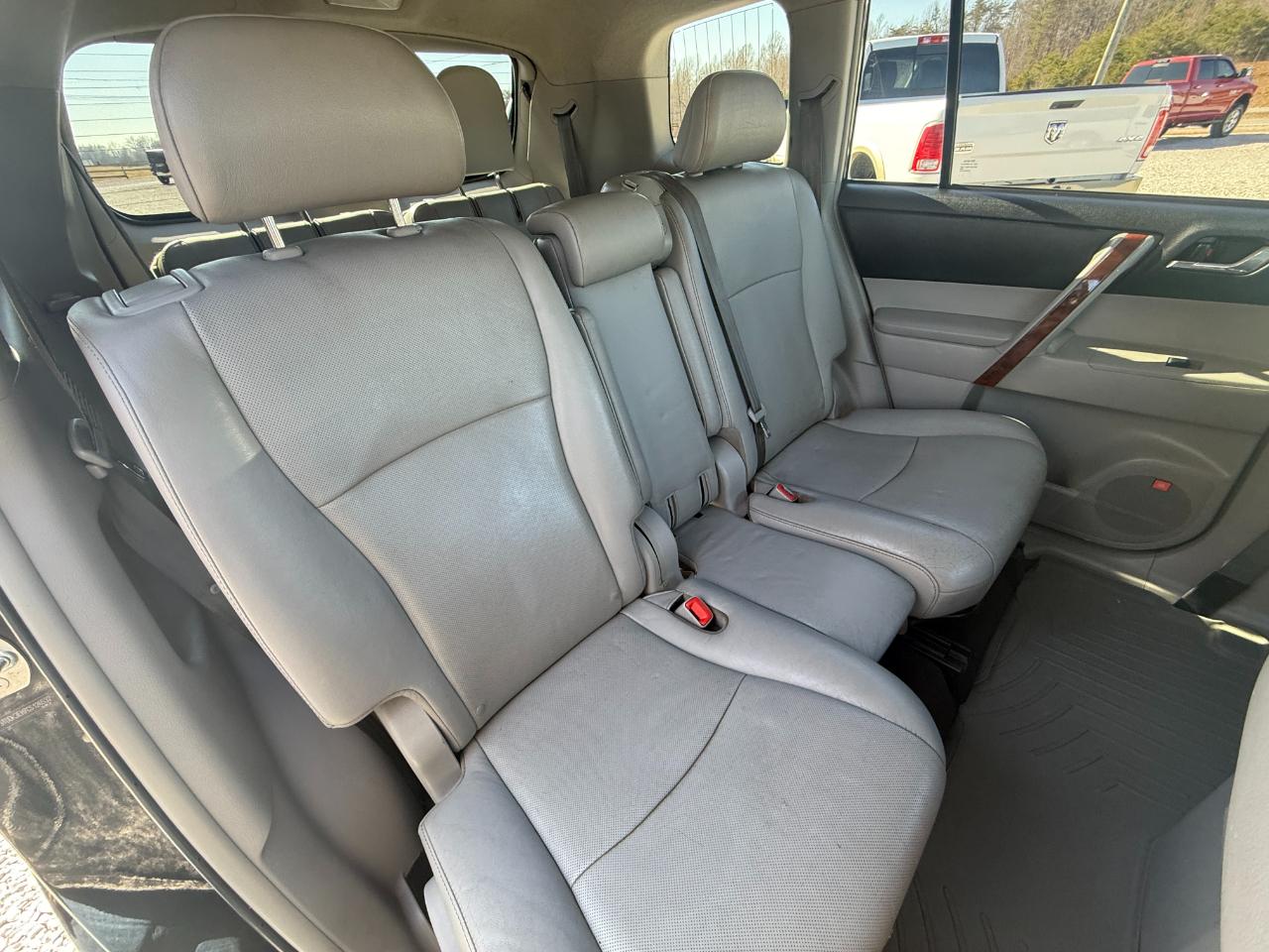 Toyota Highlander Limited 4WD 2012