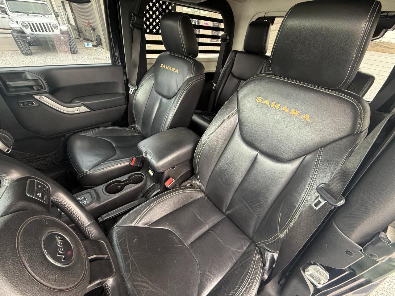 Jeep Wrangler Sahara 4WD 2013