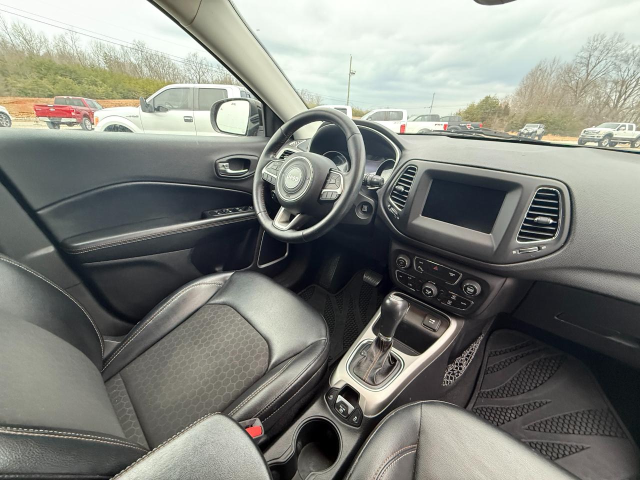 Jeep Compass Latitude FWD 2017