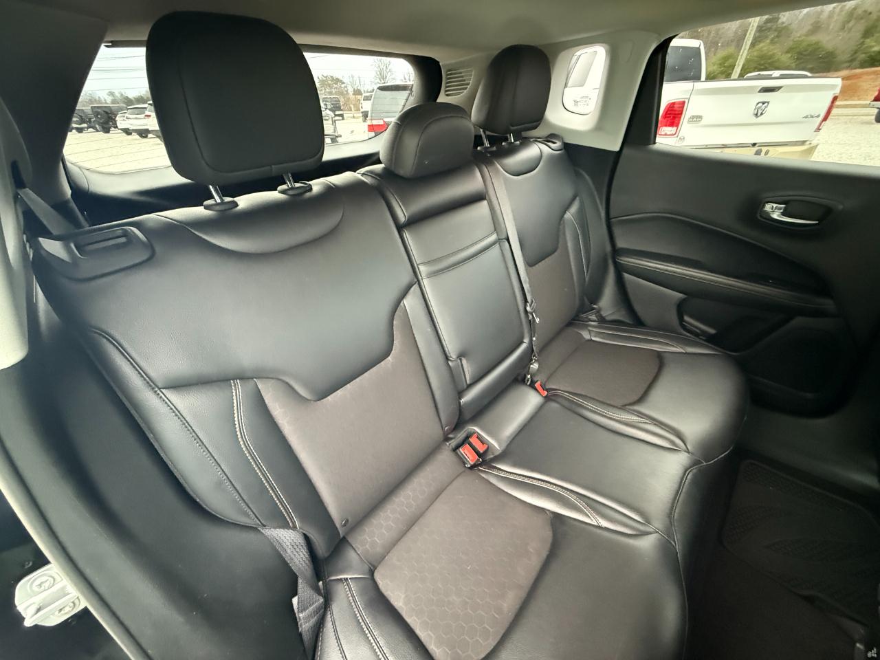 Jeep Compass Latitude FWD 2017