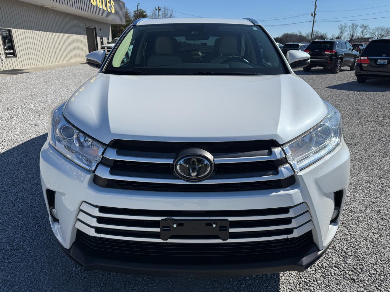 Toyota Highlander XLE AWD V6 2017