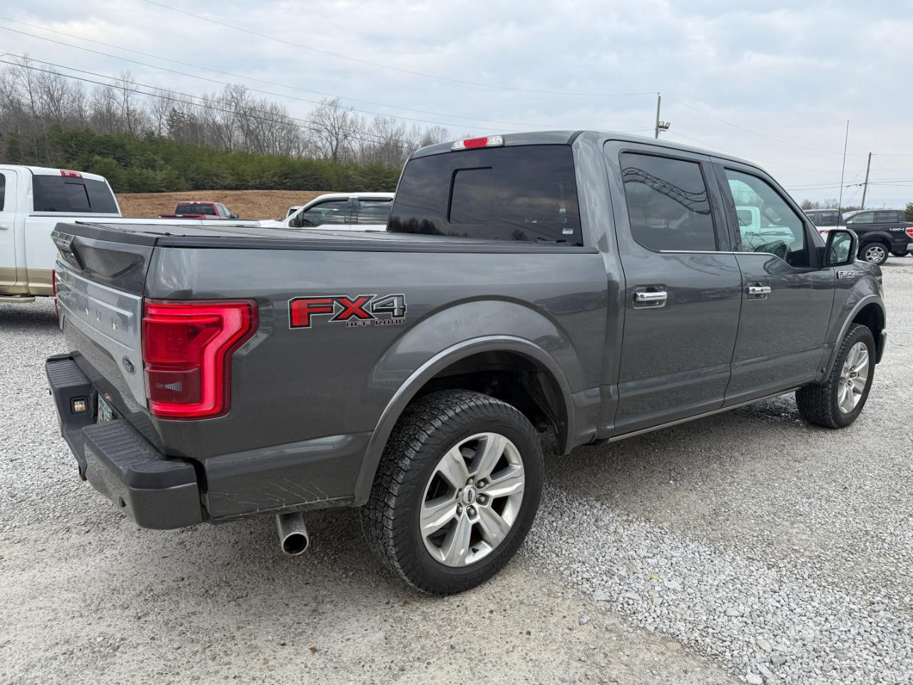 Ford F-150 Lariat SuperCrew 4WD 2017