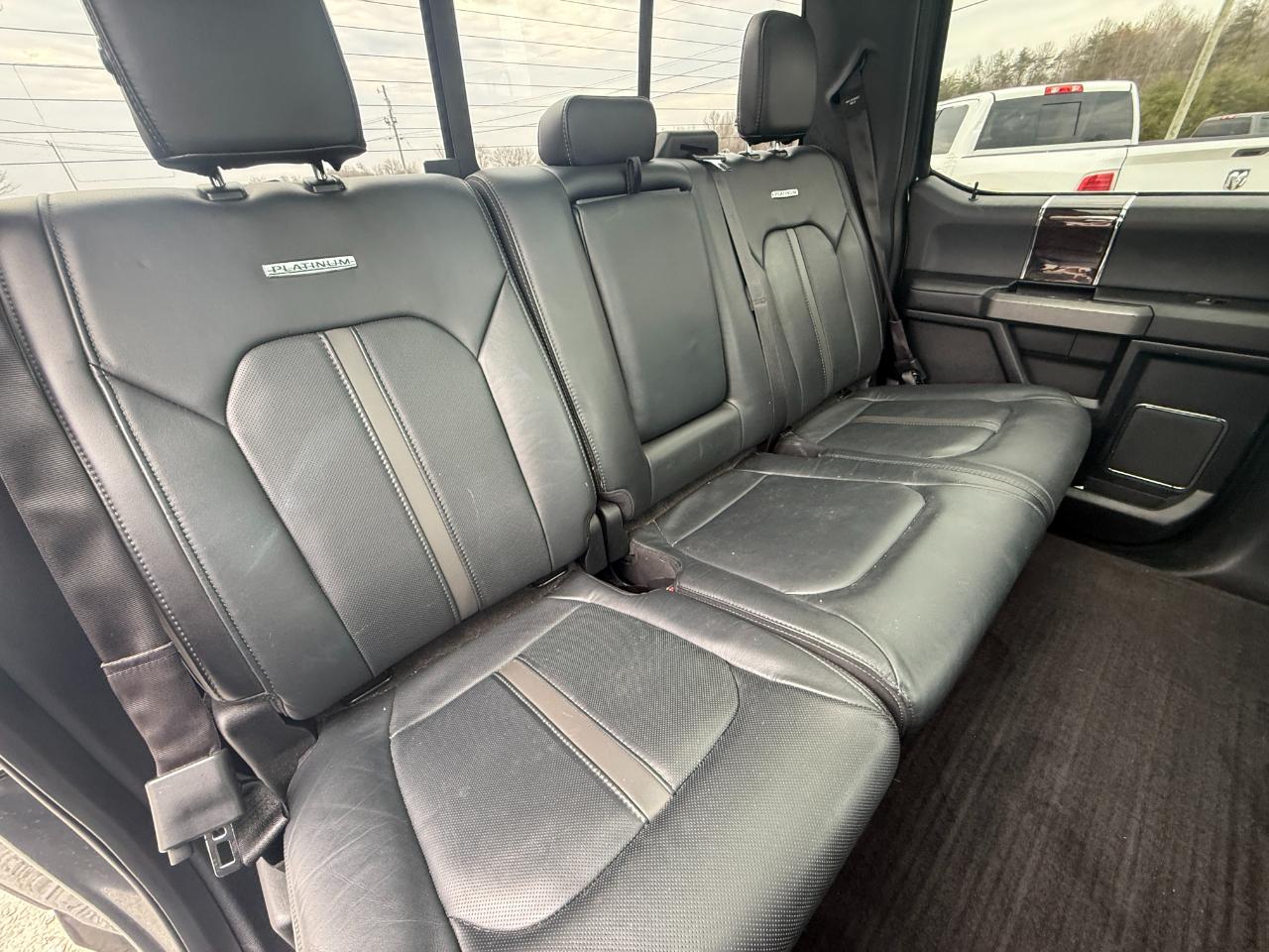 Ford F-150 Lariat SuperCrew 4WD 2017