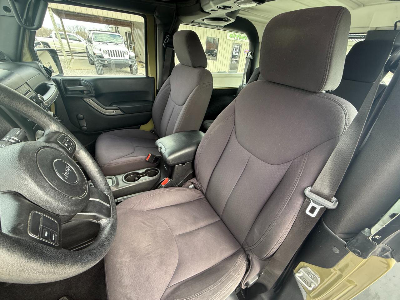 Jeep Wrangler Sport 4WD 2013