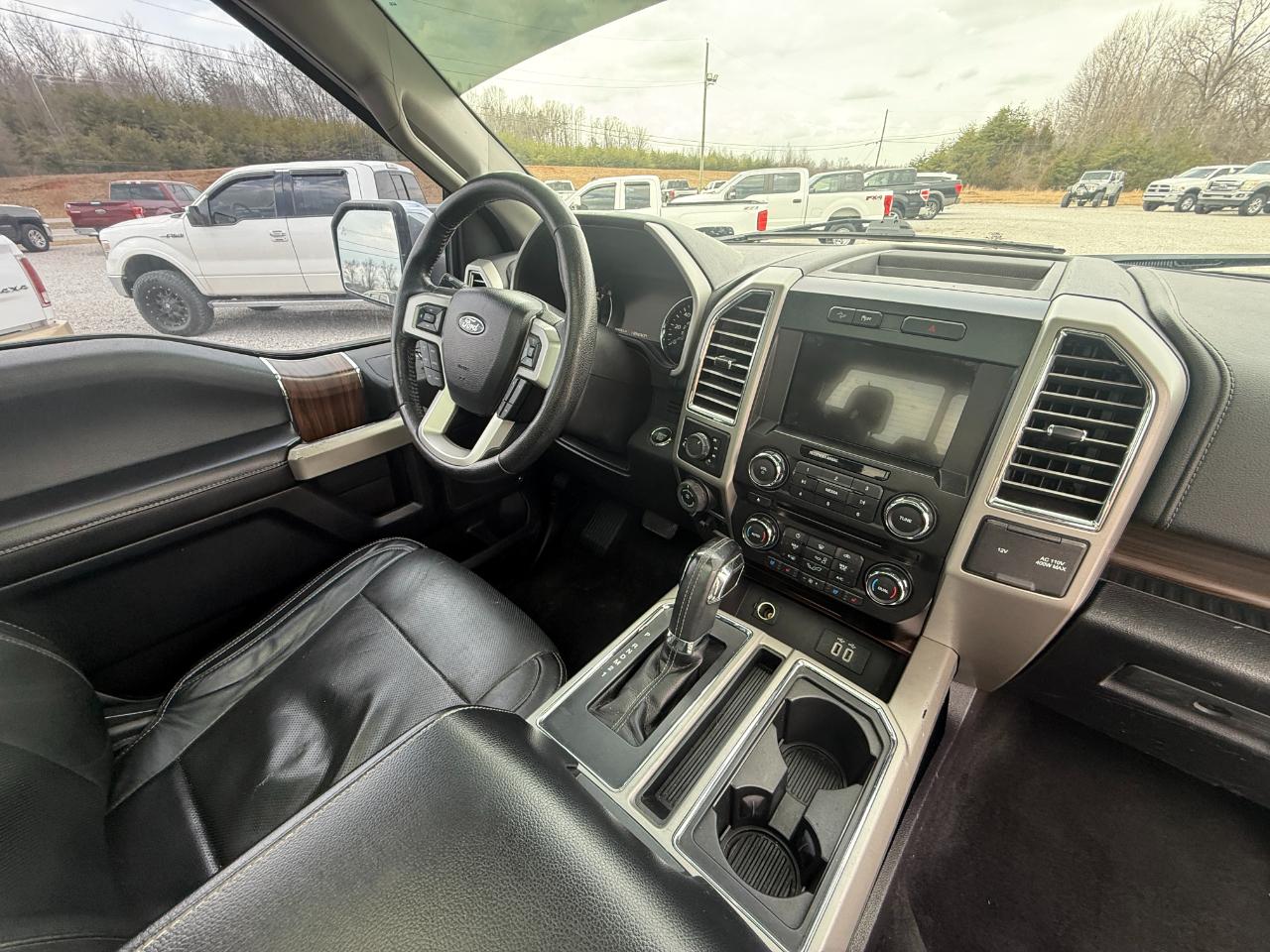 Ford F-150 Lariat SuperCrew 4WD 2016