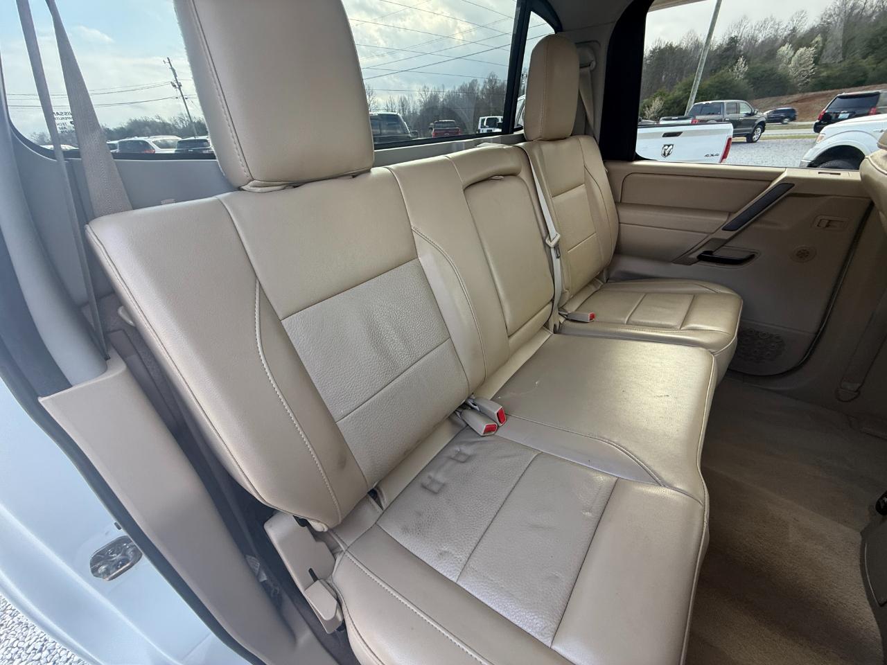 Nissan Titan SL Crew Cab 4WD 2013