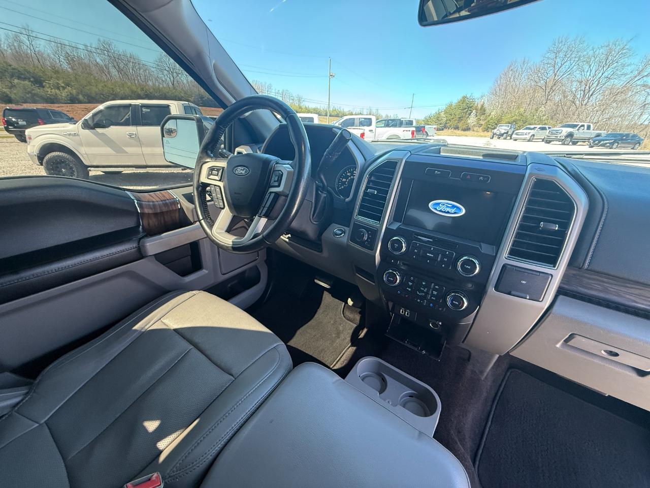 Ford F-150 XLT SuperCrew 4WD 2018