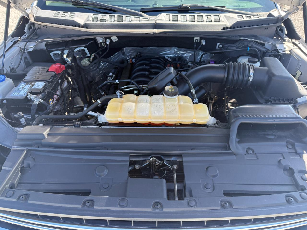 Ford F-150 XLT SuperCrew 4WD 2018