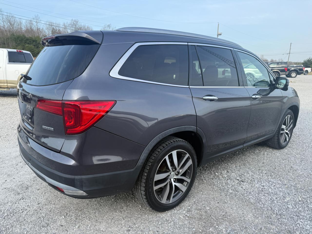 Honda Pilot Touring 2WD 2017
