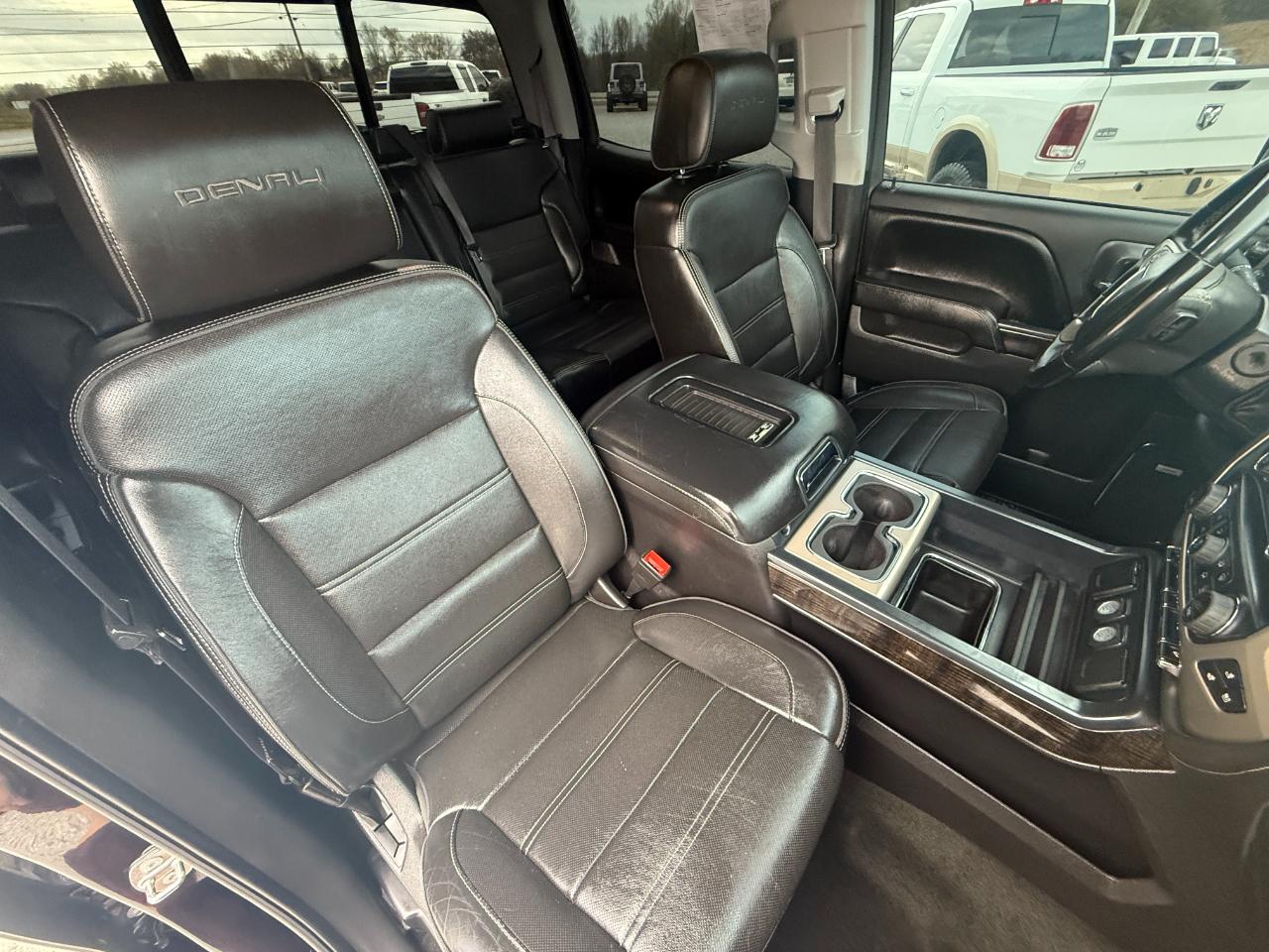 GMC Sierra 1500 Denali Crew Cab 4WD 2016