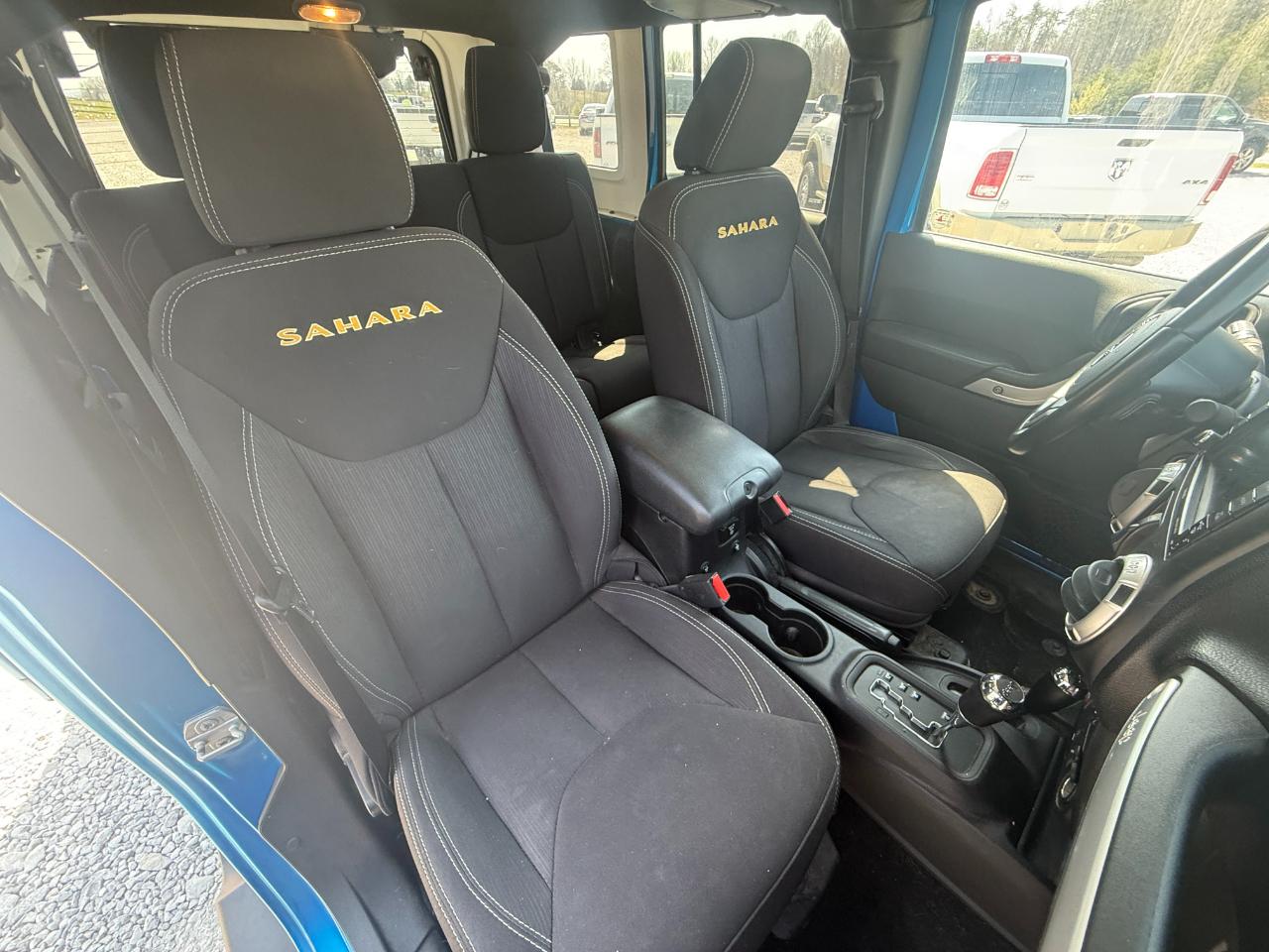 Jeep Wrangler Unlimited Sahara 4WD 2015