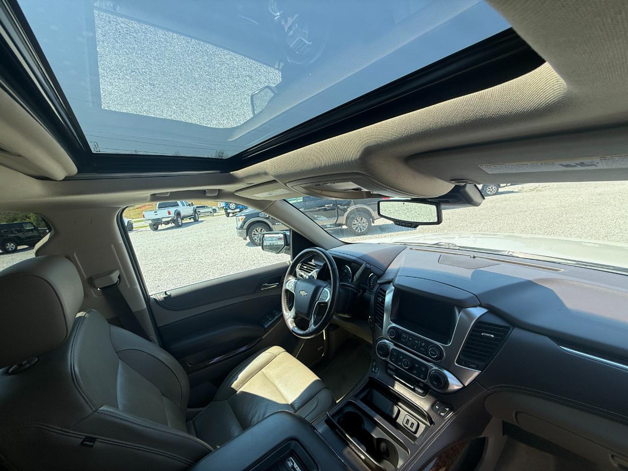 Chevrolet Suburban Premier 4WD 2017