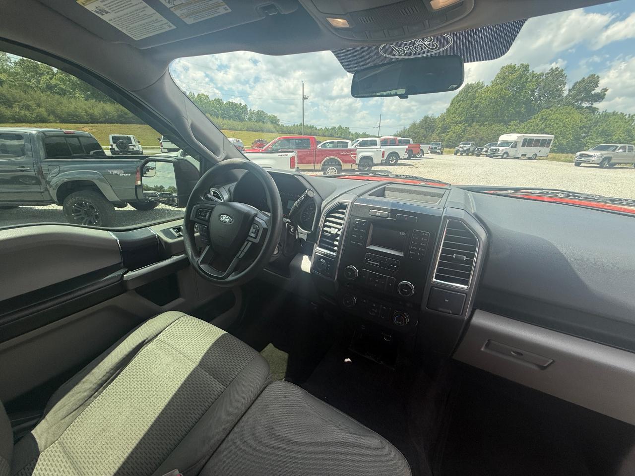 2016 Ford F-150 XLT - Photo 8
