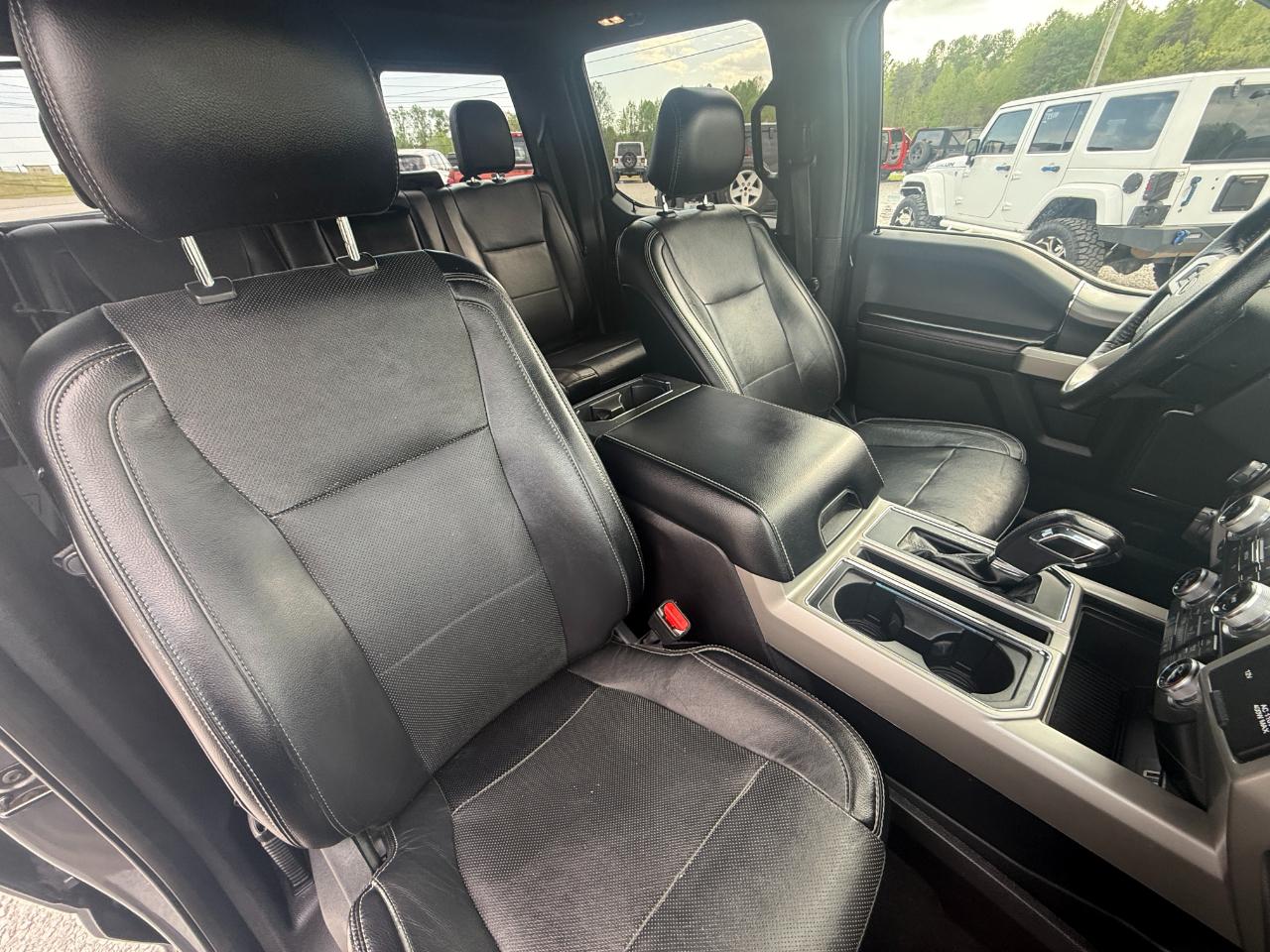 Ford F-150 Lariat SuperCrew 5.5-ft. Bed 4WD 2016