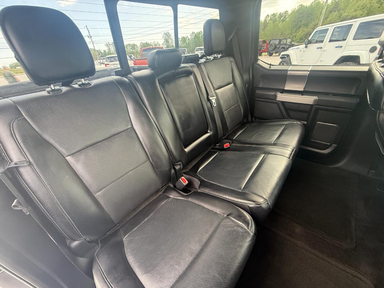 Ford F-150 Lariat SuperCrew 5.5-ft. Bed 4WD 2016