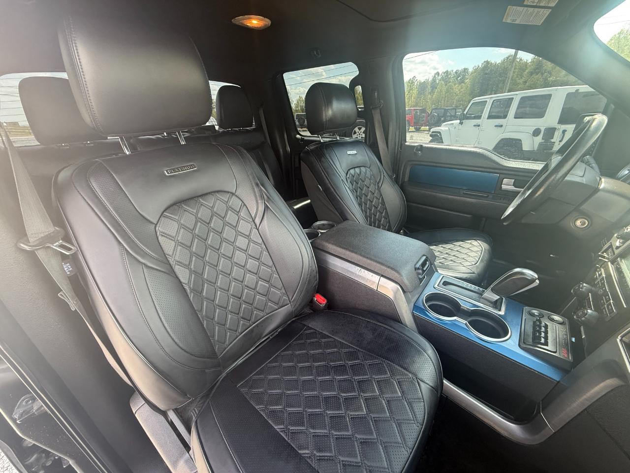 Ford F-150 SVT Raptor SuperCrew 5.5-ft. Bed 4WD 2012