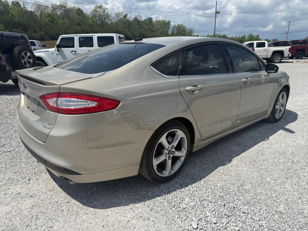 Ford Fusion SE 2015