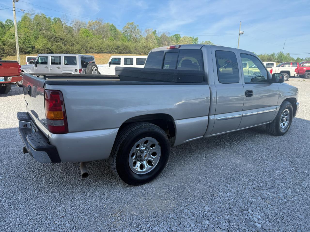 GMC Sierra 1500 Ext. Cab Long Bed 2WD 2005