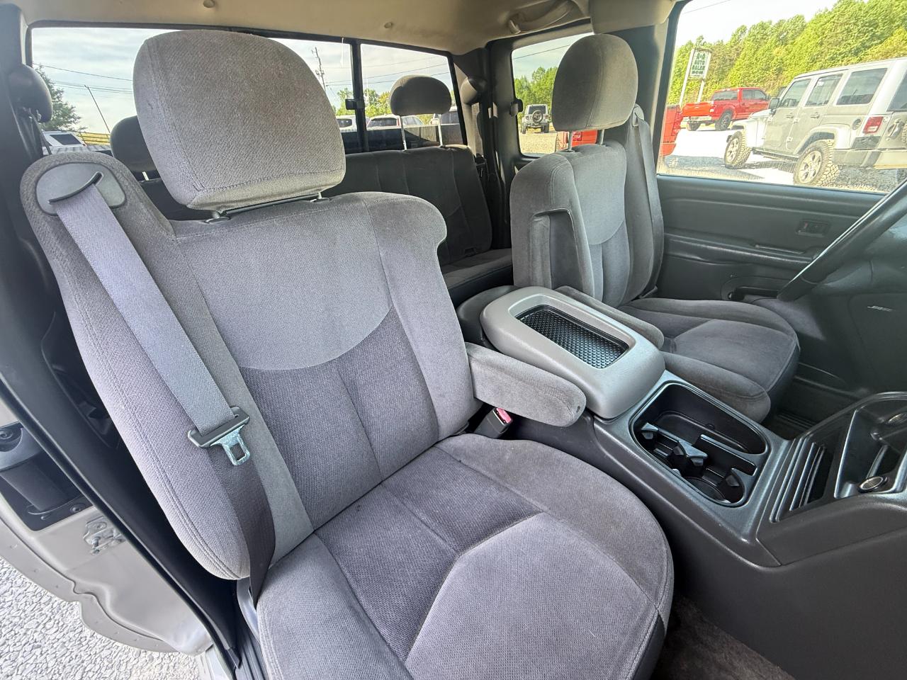 GMC Sierra 1500 Ext. Cab Long Bed 2WD 2005