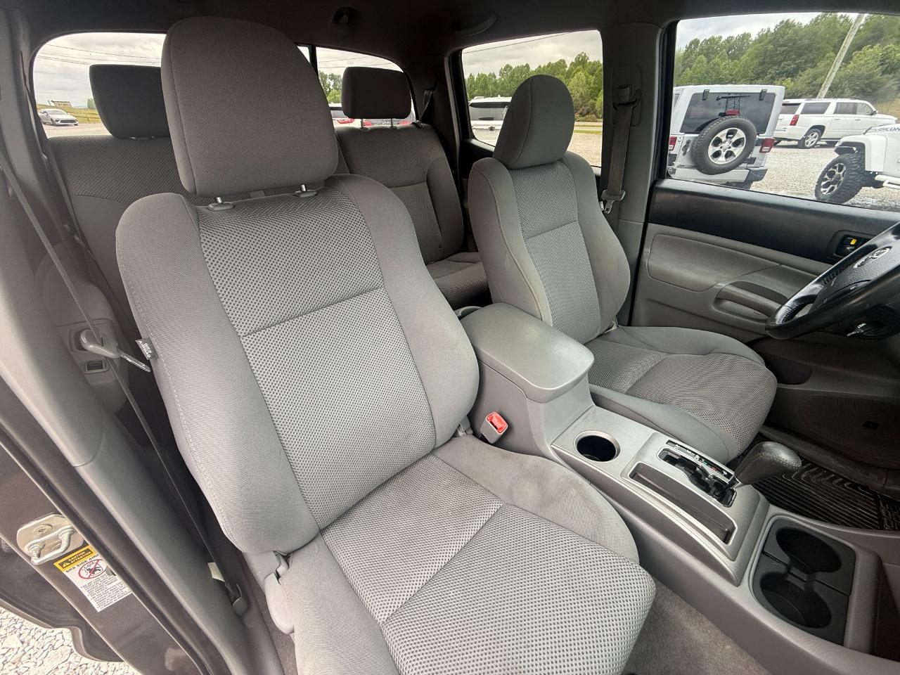 Toyota Tacoma Double Cab V6 4WD 2011