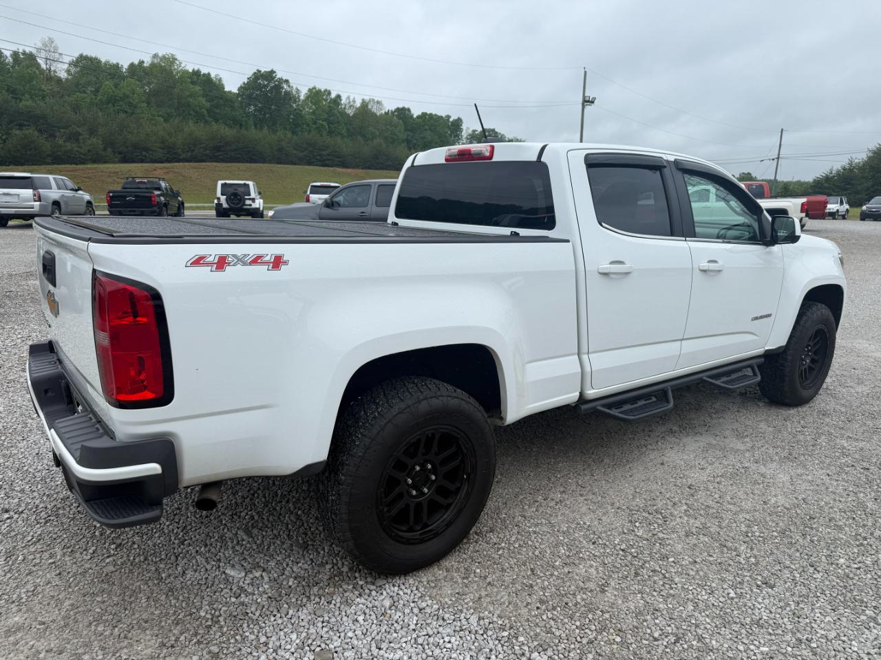 Chevrolet Colorado Work Truck Crew Cab 4WD Short Box 2017
