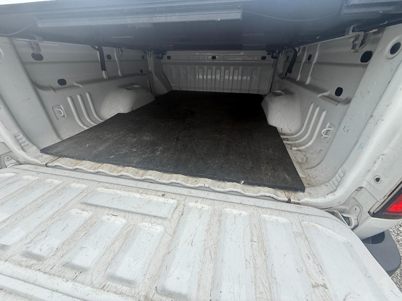 Chevrolet Colorado Work Truck Crew Cab 4WD Short Box 2017