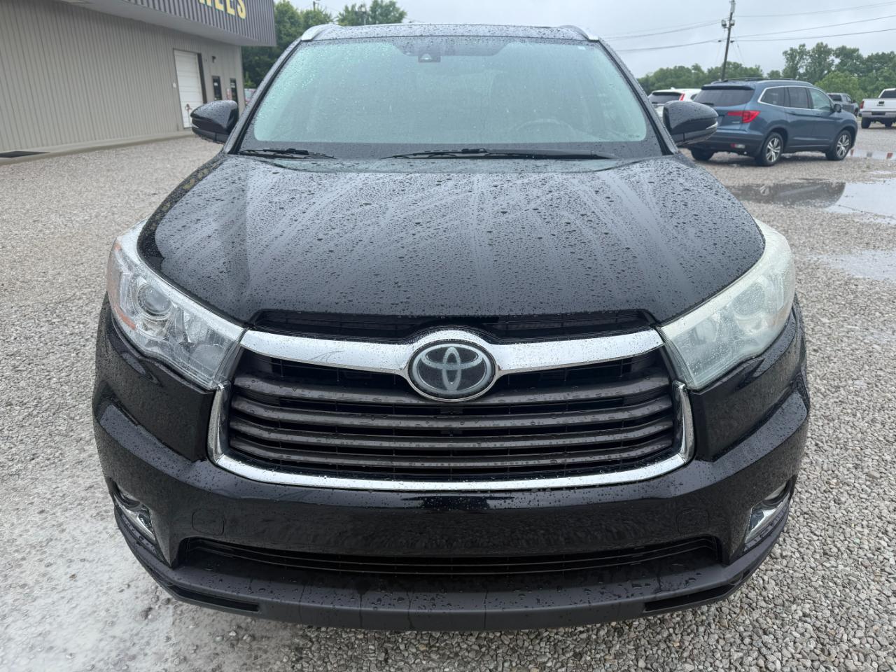 Toyota Highlander Limited FWD V6 2016