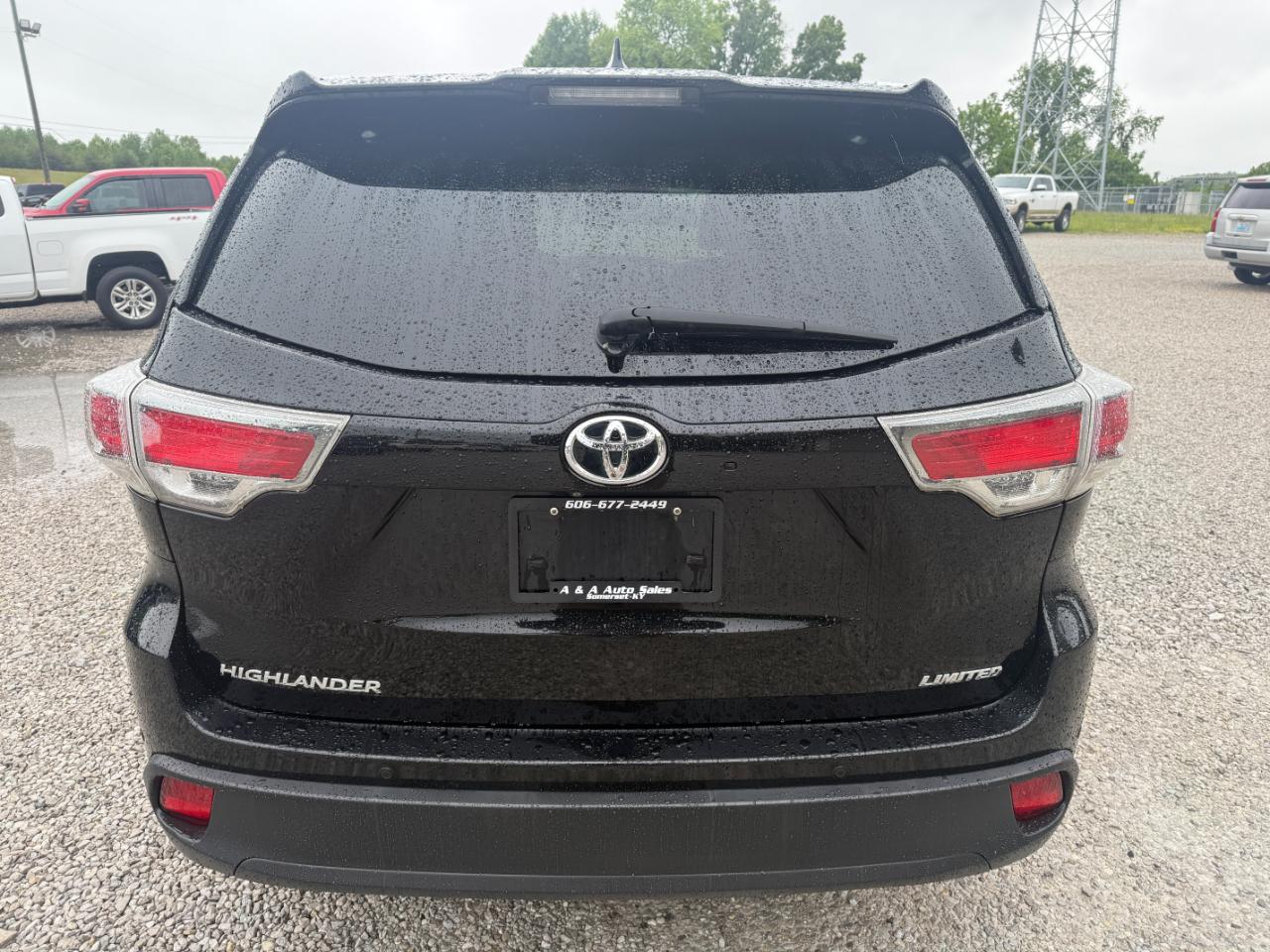 Toyota Highlander Limited FWD V6 2016