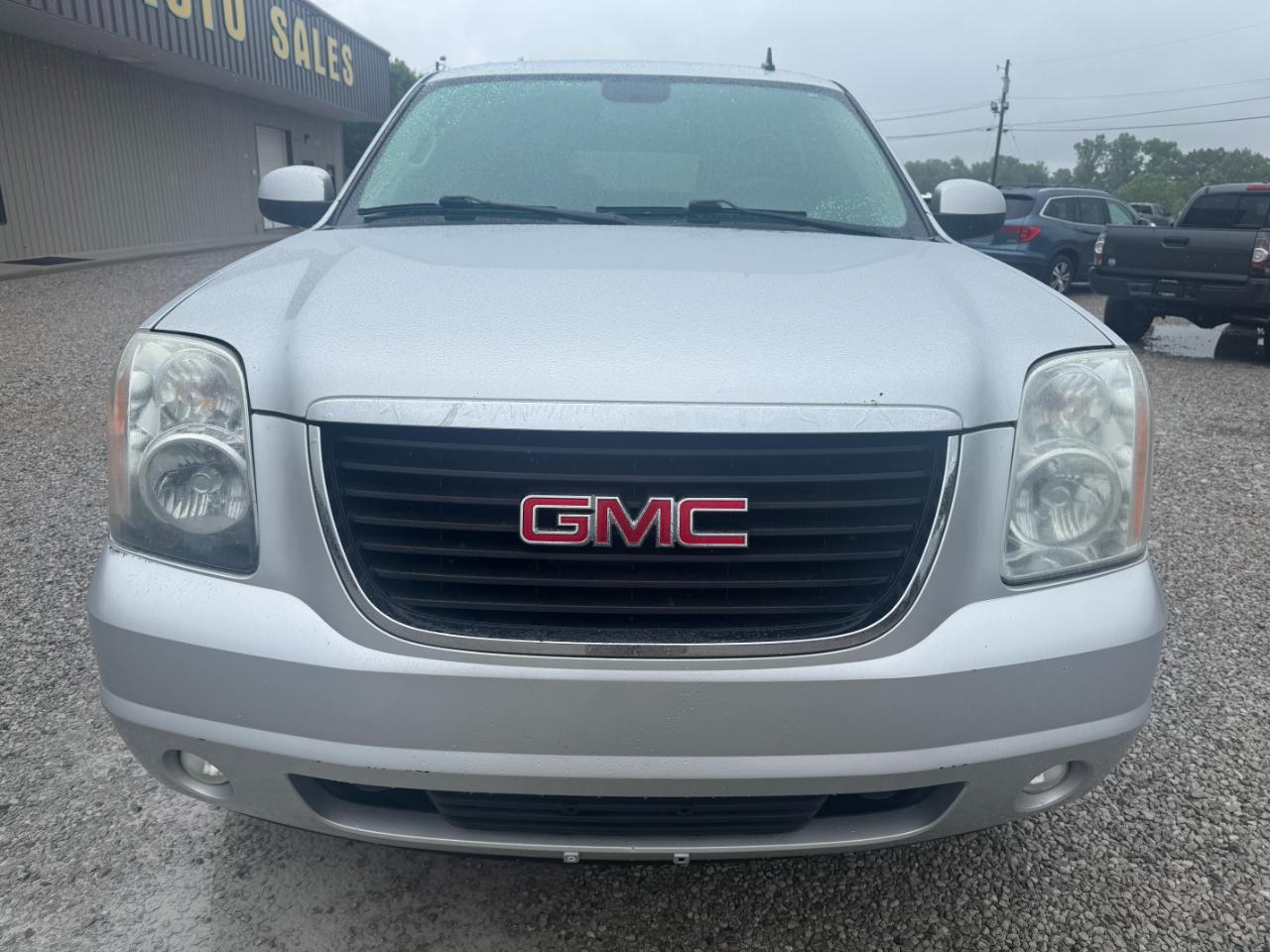 GMC Yukon XL SLT-1 3/4 Ton 4WD 2013