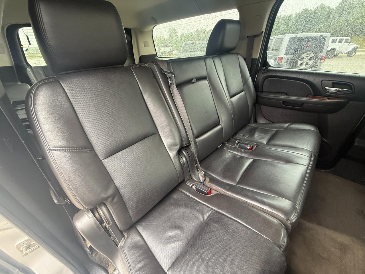 GMC Yukon XL SLT-1 3/4 Ton 4WD 2013