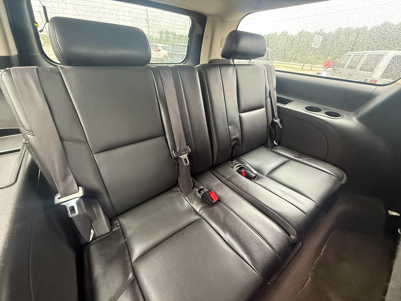 GMC Yukon XL SLT-1 3/4 Ton 4WD 2013