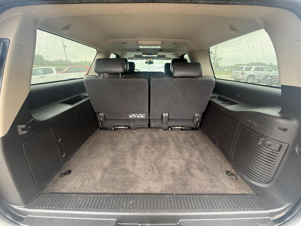 GMC Yukon XL SLT-1 3/4 Ton 4WD 2013