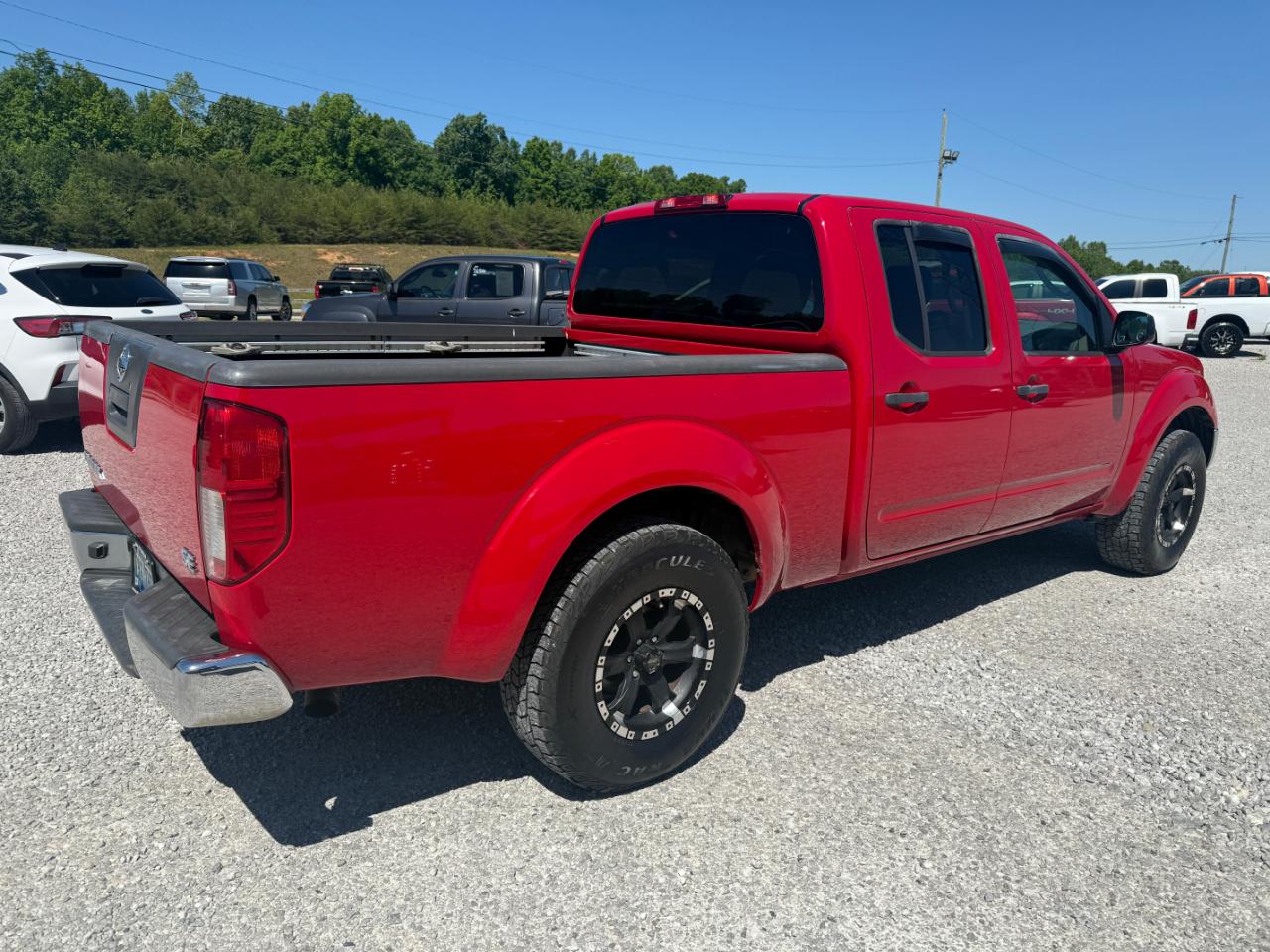 Nissan Frontier LE Crew Cab 2WD 2010