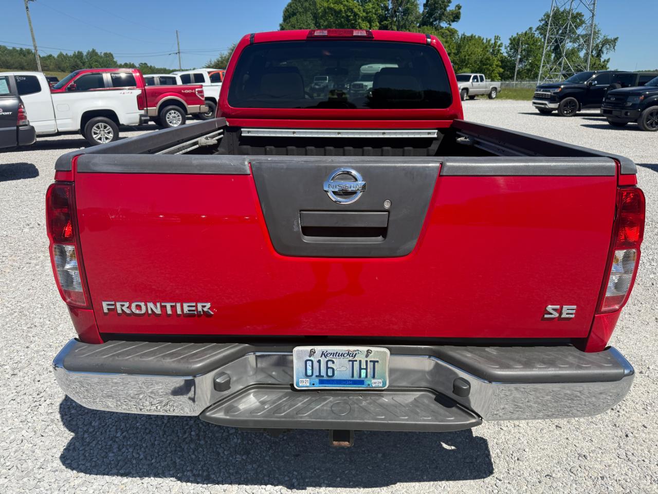 Nissan Frontier LE Crew Cab 2WD 2010